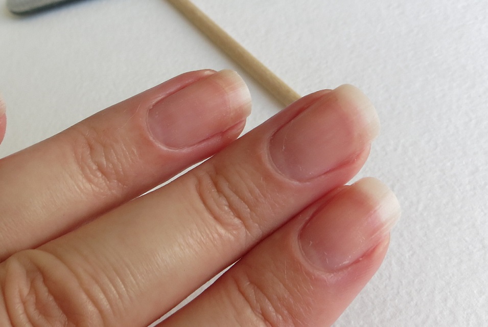 Ногти слоятся что делать в домашних условиях. Тонкие ногти. Очень тонкие ногти.