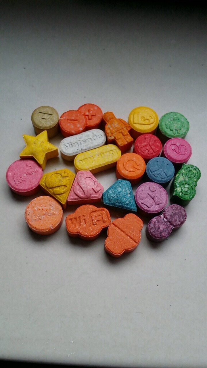 Как называется разноцветные таблетки. Экстази 360мг. Таблетки экстази мдма. Колёса 69 экстази. Экстази "Hearts" 240mg.