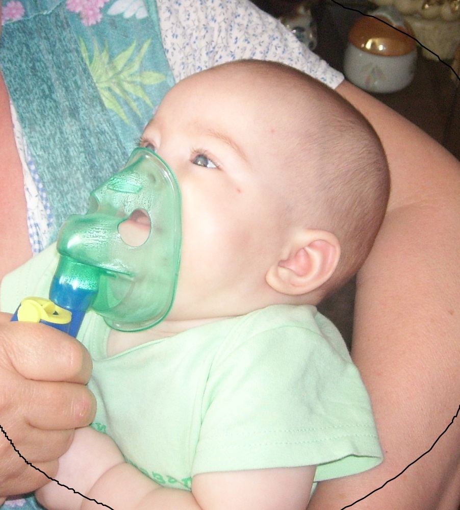 можно ли новорожденному дышать ингалятором при кашле
